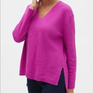 {Banana Republic} Bright Cozy V-Neck Sweater